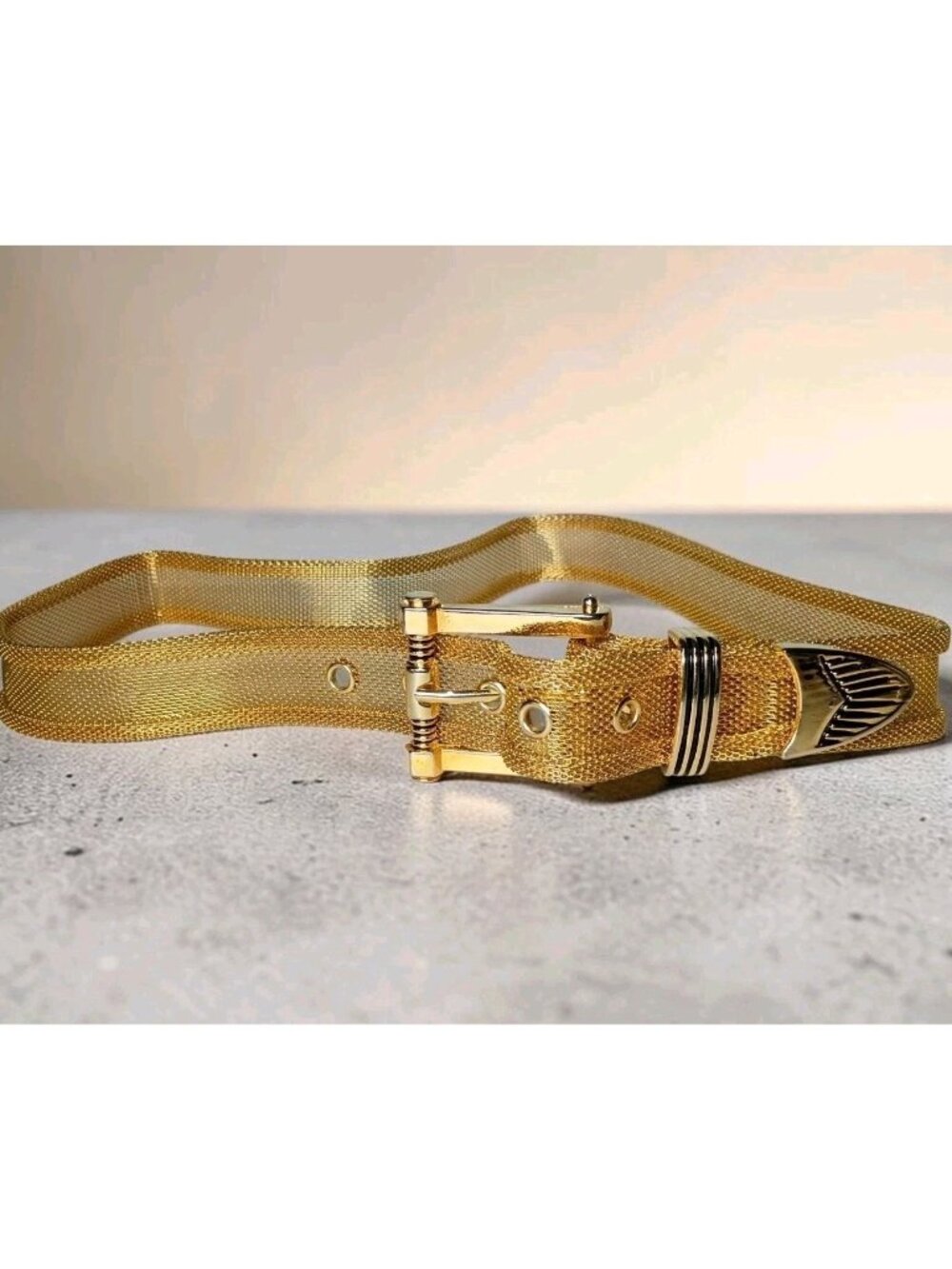 Vintage Gold Tone Women's Metal Mesh Belt 35" Adjustable Embossed Buckle Retro
